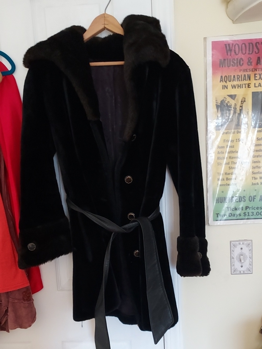 Womens Belted Faux Fur Coat Sz Med
